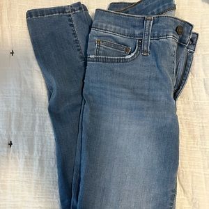 Crown and Ivy women’s skinny jeans size 4
